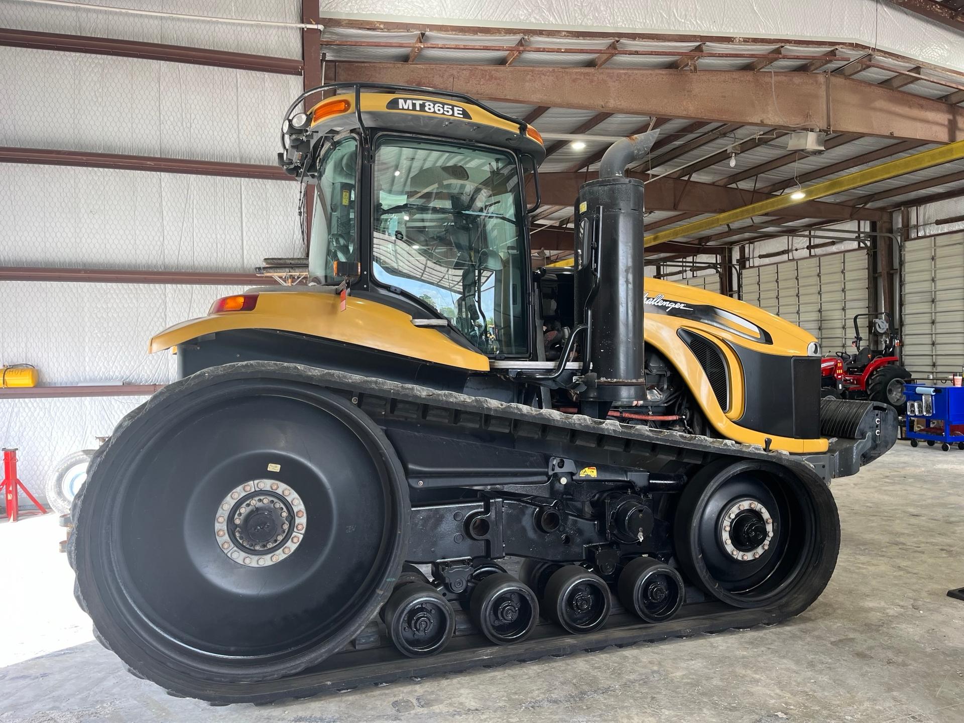 2015 CHALLENGER MT865E