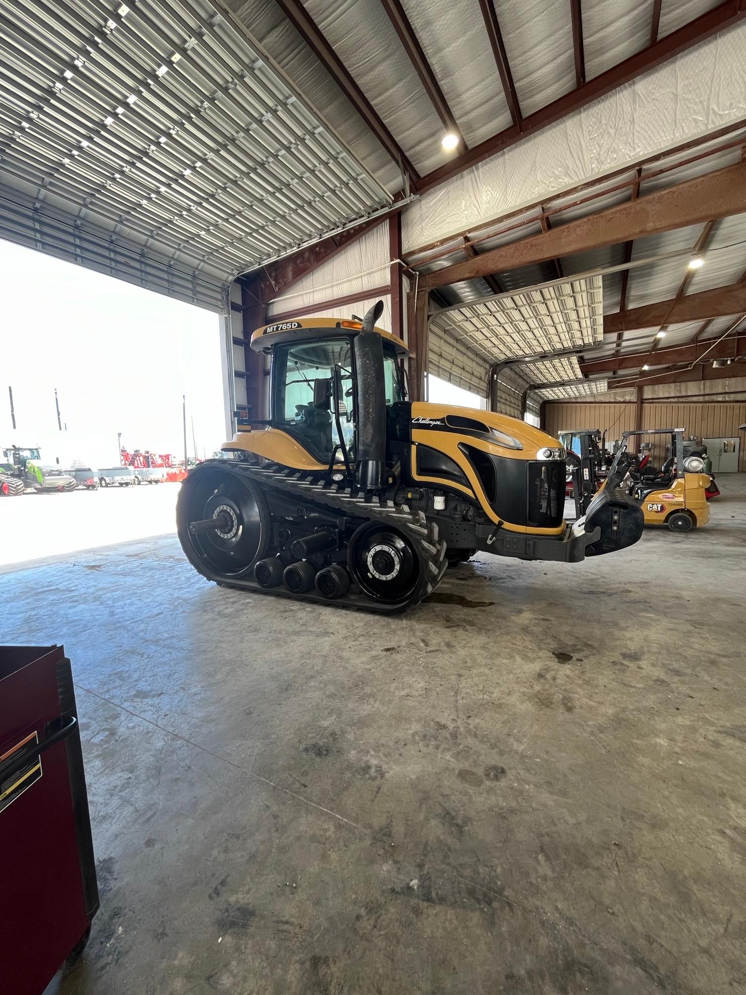 2013 CHALLENGER MT765D