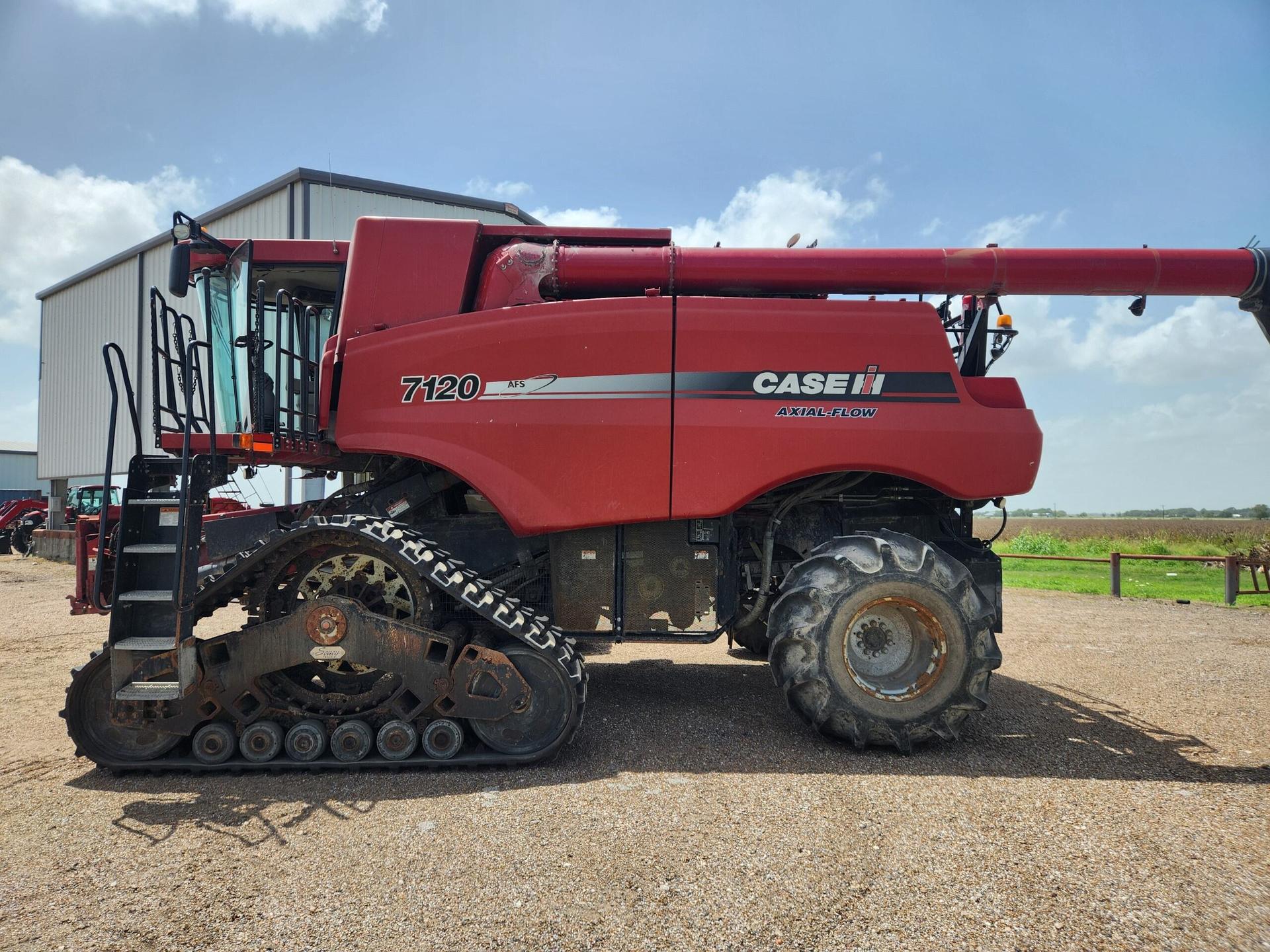 2011 Case-IH 7120