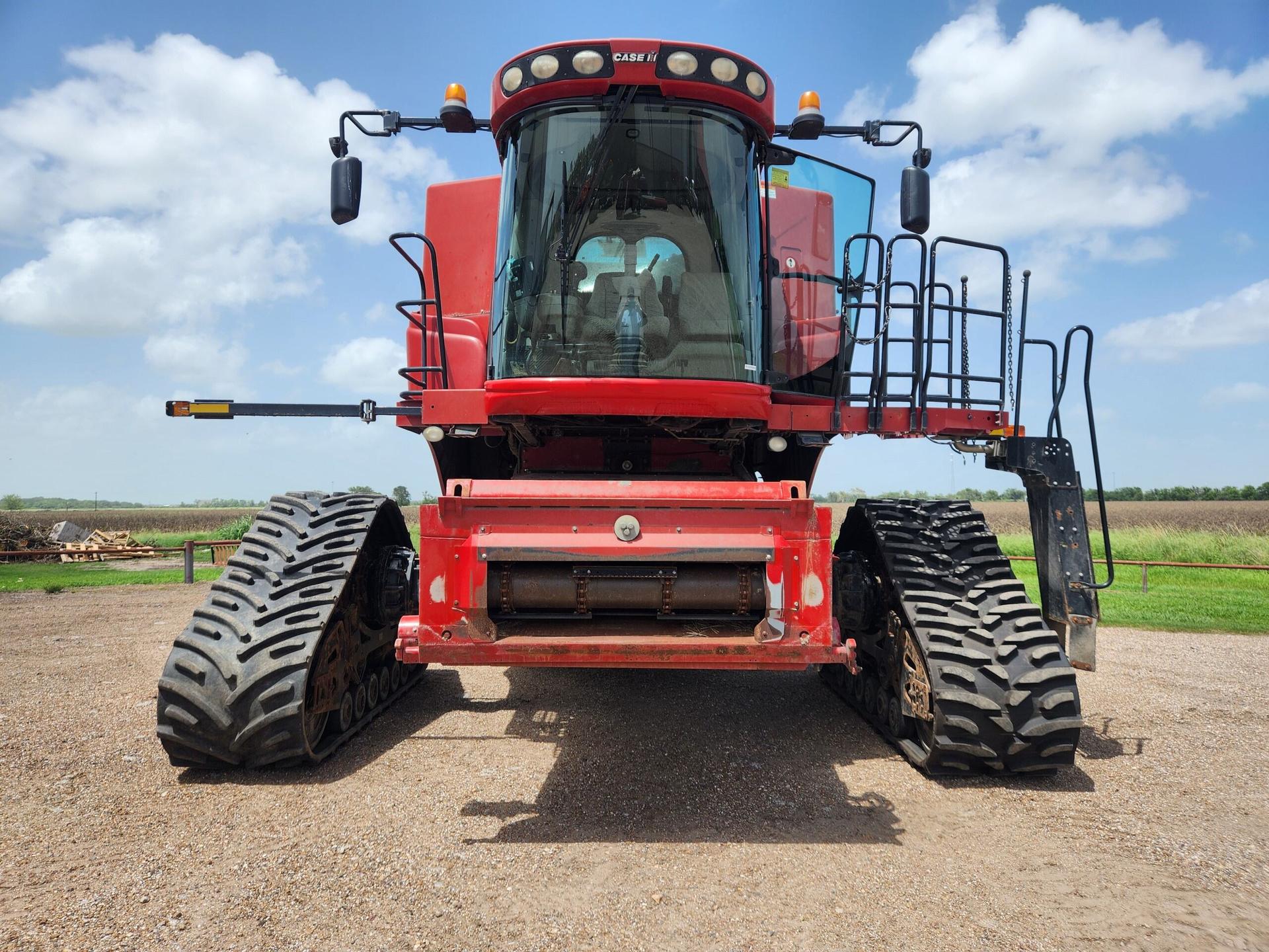 2011 Case-IH 7120