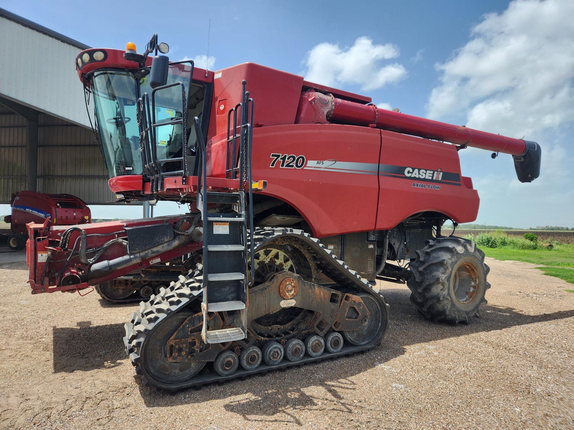 2011 Case-IH 7120