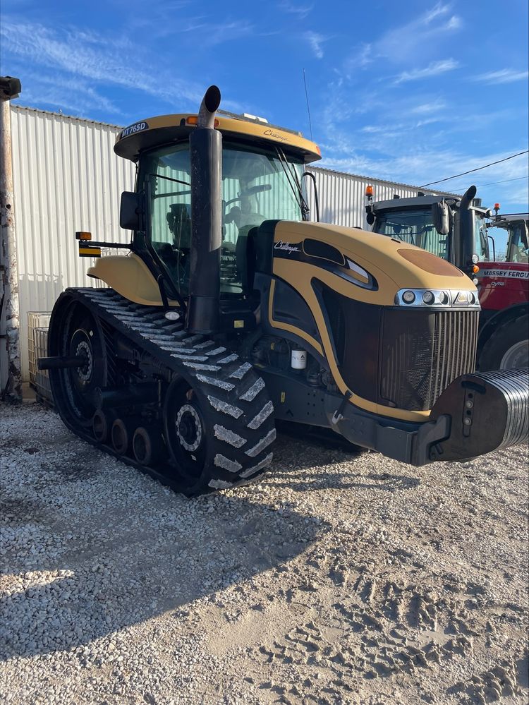 2013 CHALLENGER MT765D