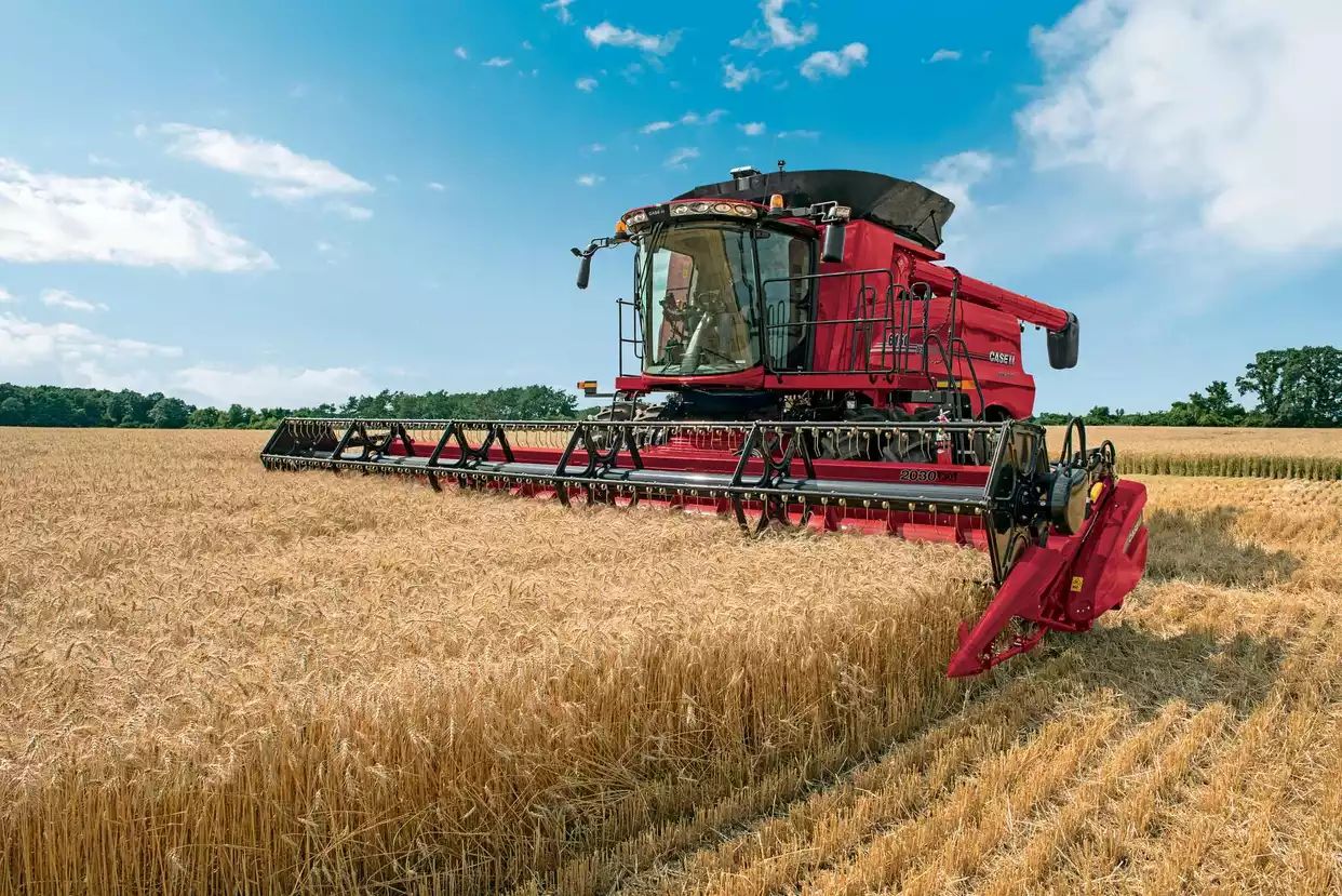 Case IH Axial-Flow 150 Series Combines