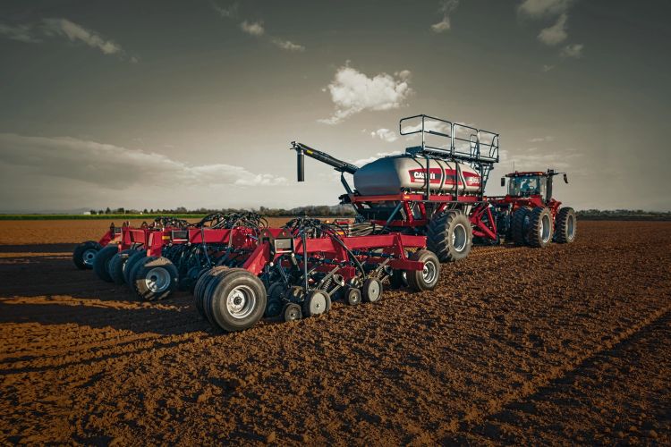 Case IH Precision Air™ Air Carts